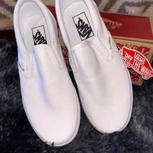 Vans classic white canvas slip ons 6.5